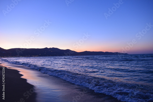 Sonnenuntergang am Amoudara Strand  Heraklion Kreta