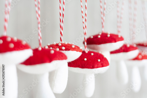felt handmade christmas ornaments mushrooms glückspilze