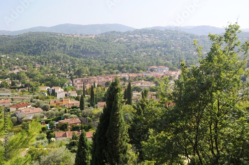 Obraz na płótnie Route de Saint Cézaire à Grasse (Midi de la France) w salonie