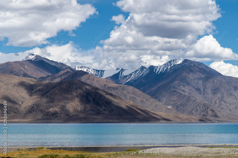 Naklejka Pangong Lake and blue sky in Leh, Ladakh Region, India