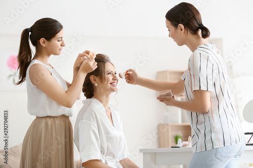 Professional makeup artist ...