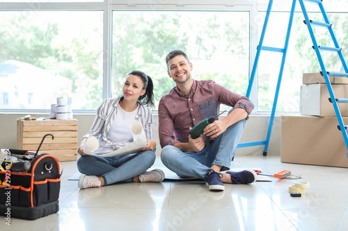 Happy couple during repair ...