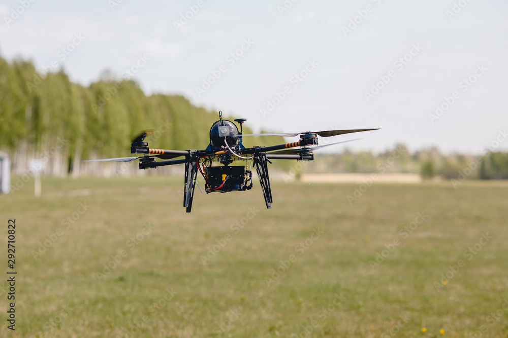 Military hybrid drone aerial test runs on hydrogen to detect people and put out fires Military hybrid drone aerial test runs on hydrogen to detect people and put out fires