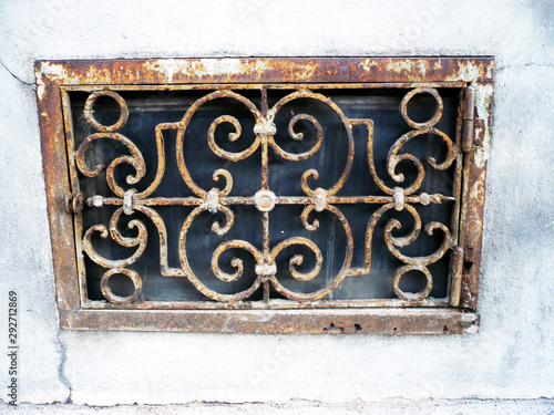 Obraz na plátně Fenstergitter Kellerfenster Rost
