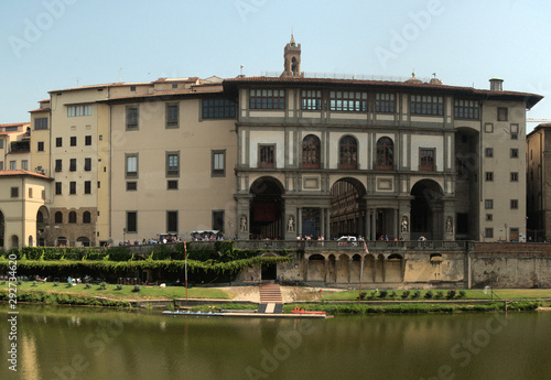 Arno Bank Waterfront