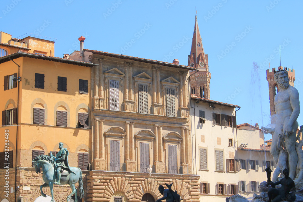 Fototapeta premium Architectural styles in Florence, city in central Italy and birthplace of the Renaissance, it is the capital city of the Tuscany region, Italy