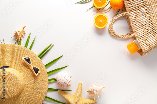 Canvas Print Summer composition with beach accessories on white background