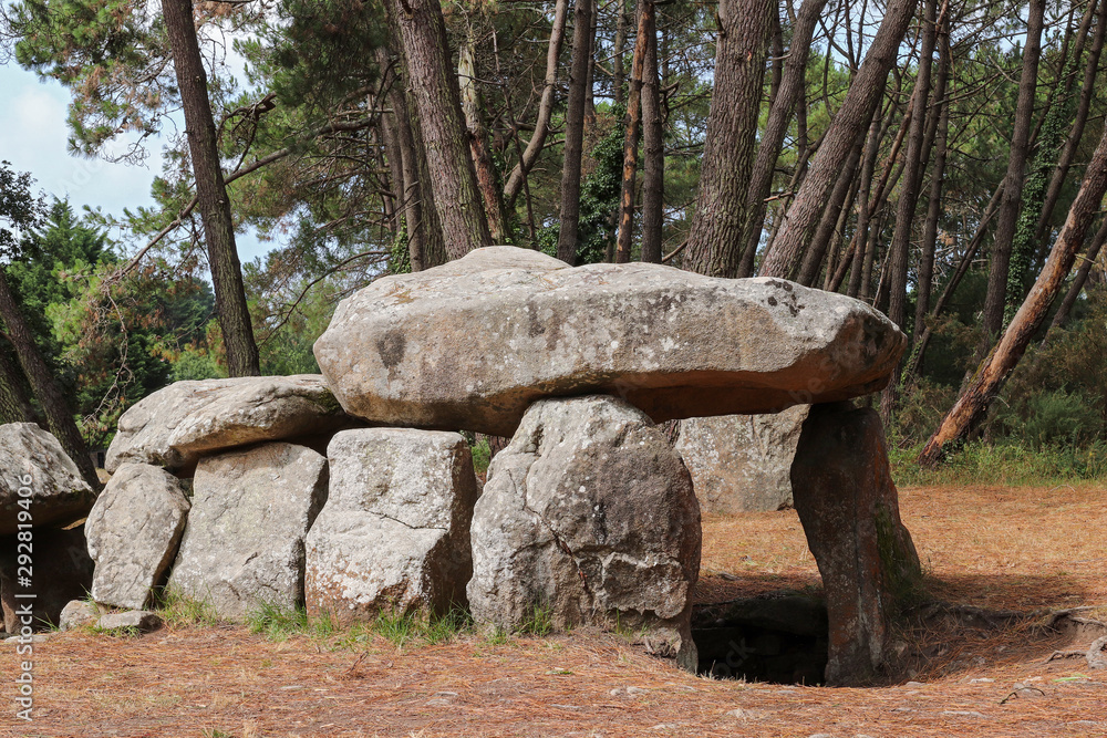 Mane Kerioned Dolmens - megalithic monument, Carnac Mane Kerioned Dolmens - megalithic monument, Carnac