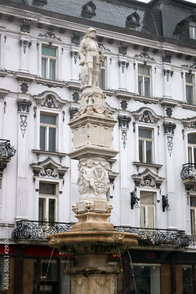 Fototapeta premium Statue of knight Roland Bratislava Slovakia
