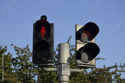 ruch drogowy, iskra, oznaczenie, sygnał, czerwień, przystanek, zieleń, droga, ulica, niebo, przewozy, go, sygnalizacja świetlna, semafor, ostrzegawczy, bezpieczeństwa, sygnalizacja świetlna, kolej, br