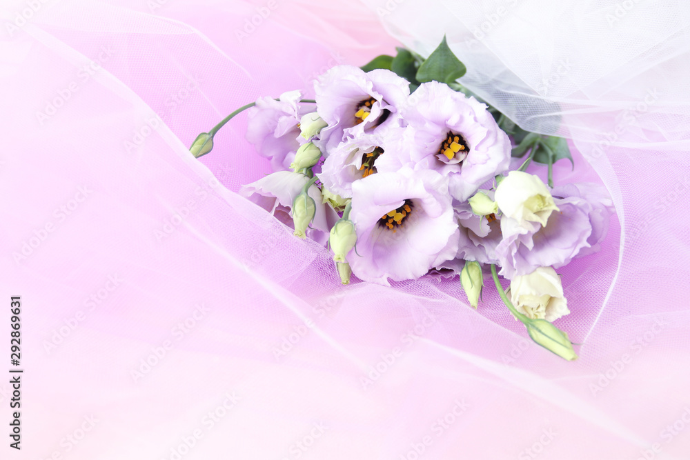 薄紫のトルコキキョウの花束 Foto De Stock Adobe Stock