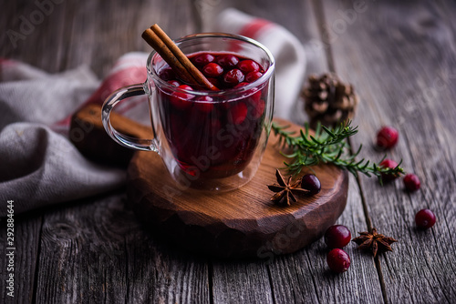 Christmas cranberry punsch glühwein