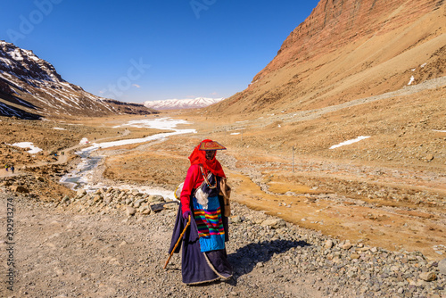 Tibetan woman commits bypassing sacred Mount Kailash photo