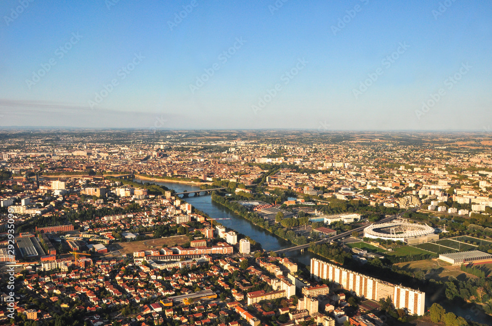 Vue aérienne de Toulouse - obrazy, fototapety, plakaty 