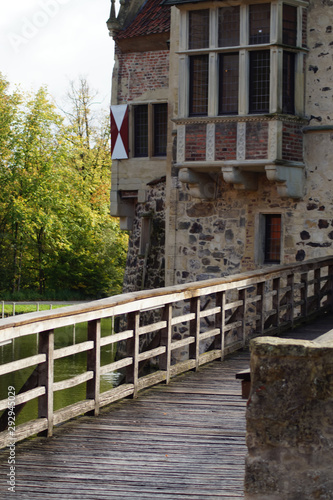 Burg Vischering in Lüdinghausen © annacovic