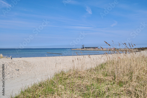 Strand in Glowe auf Rügen © textag