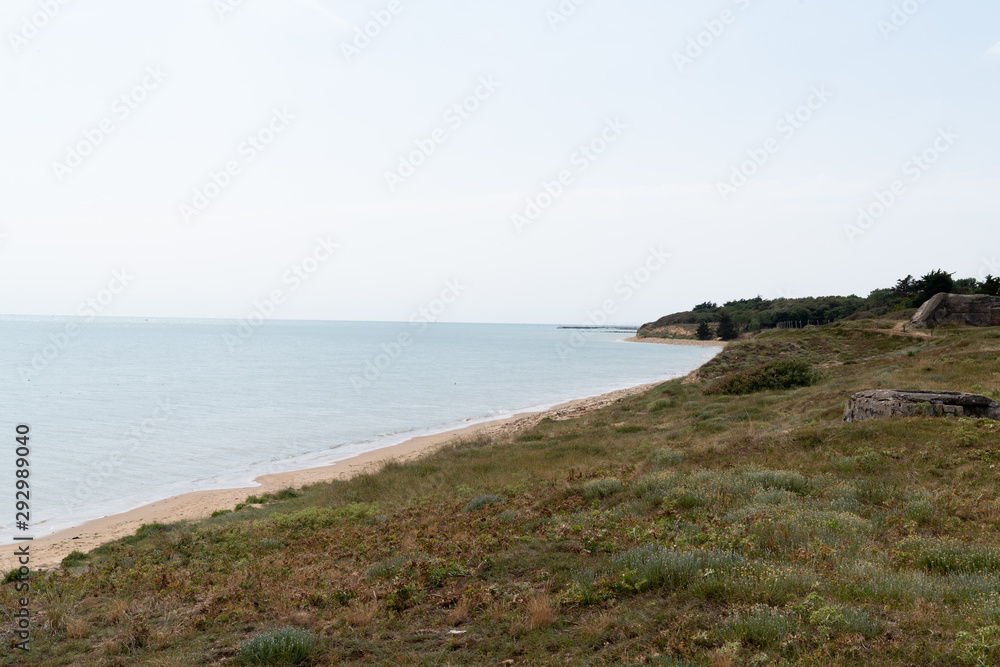 sea coast beach in Vendée Saint Vincent sur Jard horizon ocean