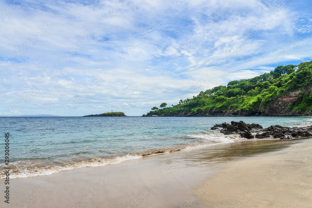 White Sand Beach