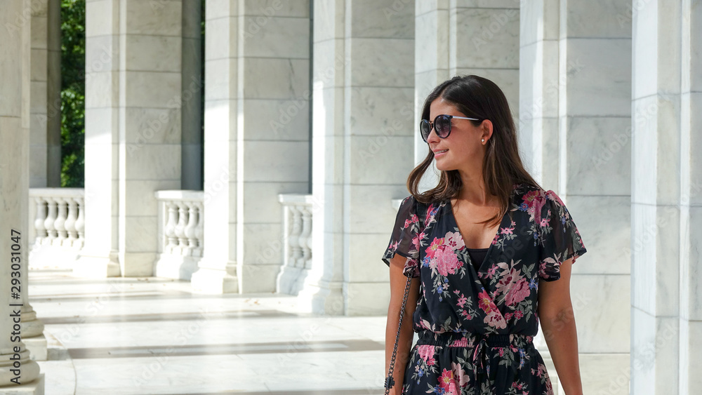 Fototapeta premium Beautiful model at the Arlington Cemetery Memorial Amphitheater, Washington DC