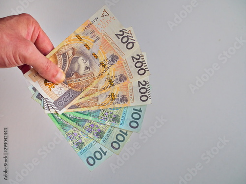 200 and 100 Polish zloty banknotes.