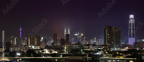 Kuala Lumpur skyline at night © Mango