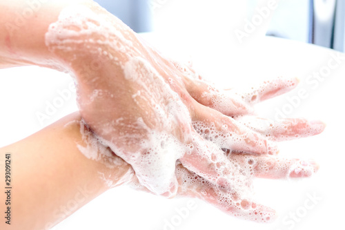 handpflege mit seife