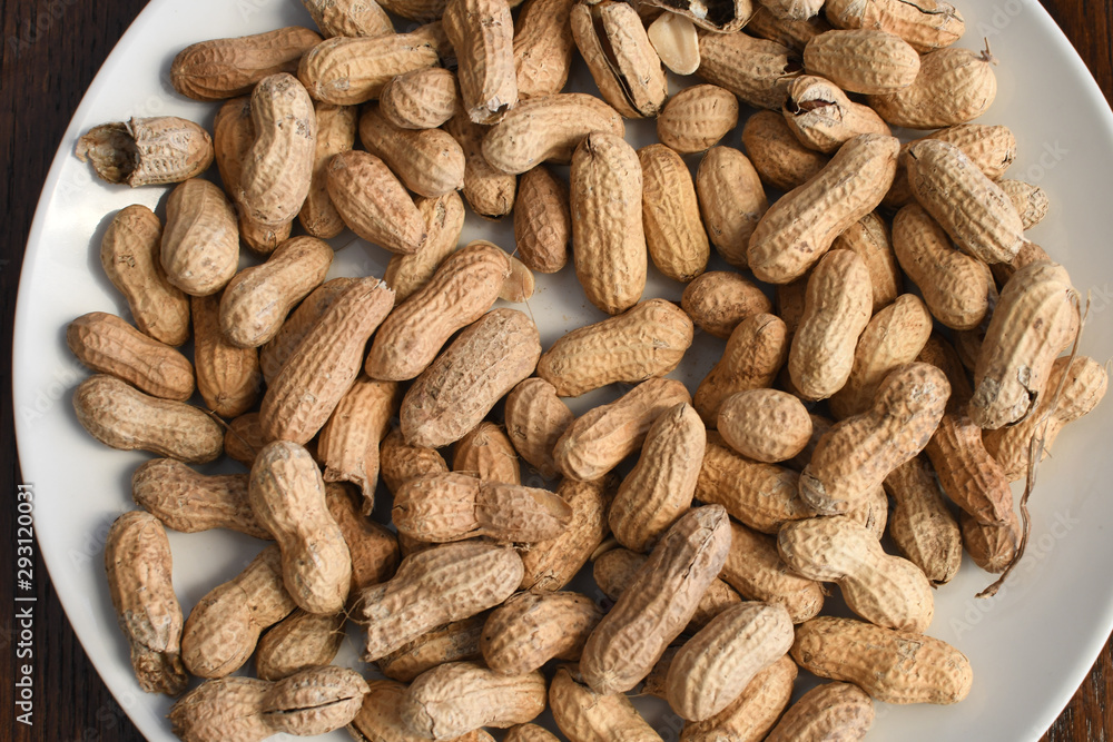 Peanuts Peanuts