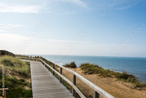Footpath through dunes © 26max