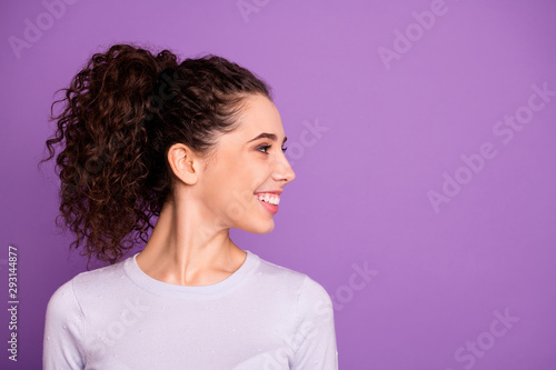 Fotografía Close-up profile side view portrait of her she nice attractive cheerful cheery g
