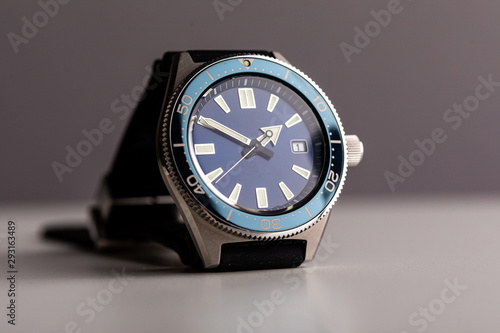 Luxury diver watch, blue dial, ceramic bezel 