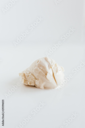 Vanilla Flavored Gelato Ice Cream Scoop