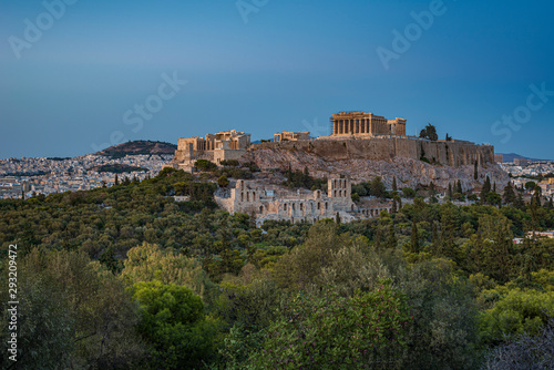 Vista dell'Acropoli di Atene al crepuscolo, Grecia 