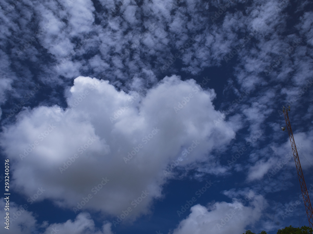 Obraz premium Heart Cloud