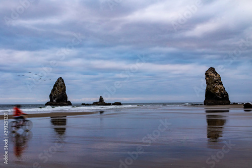 Cannon beach, Oregon photo