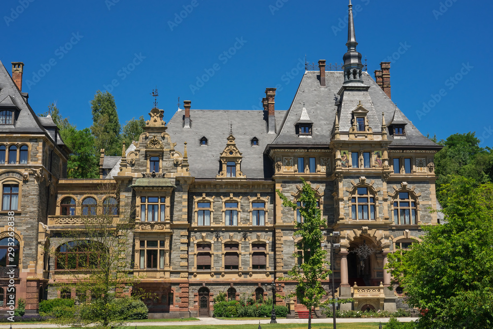 Obraz premium Schloss Lieser in the Mosel valley in Germany