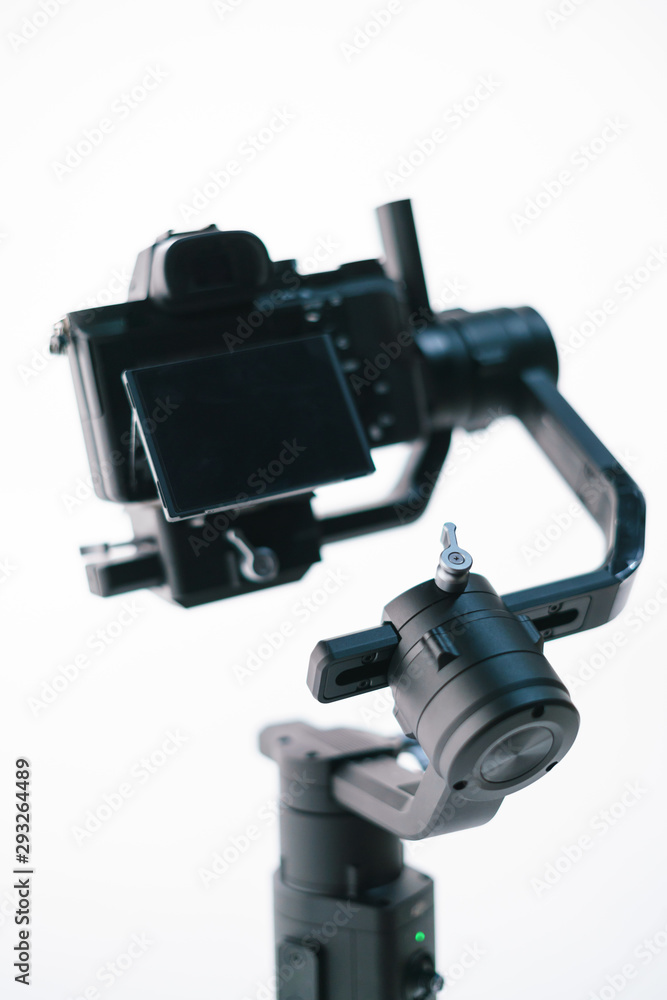 Digital camera with modern stabilizer Digital camera with modern stabilizer
