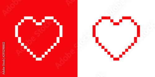 Logotipo con corazón con línea de pixels en rojo y blanco