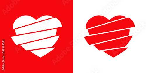 Logotipo con corazón con piezas desplazadas horizontal en rojo y blanco