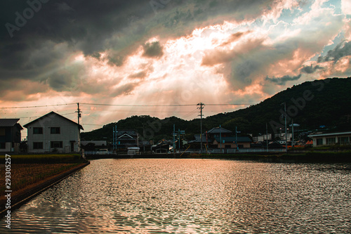 Wallpaper Mural 光芒 Torontodigital.ca