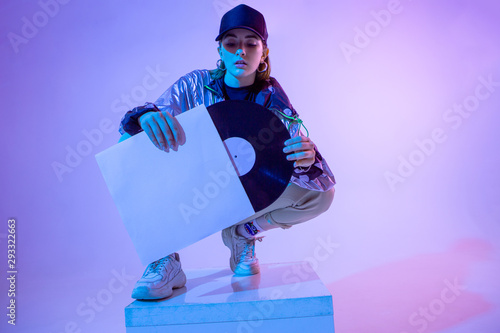 Fényképezés The girl with the vinyl record