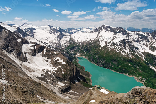 Tiefblick auf den Stausee Mooserboden. photo