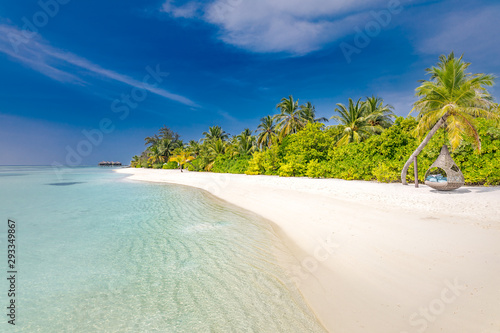 Fototapeta Naklejka Na Ścianę i Meble -  Perfect beautiful beach on Maldives - with white sand, turquoise water, green coconut palms and blue sky with white clouds