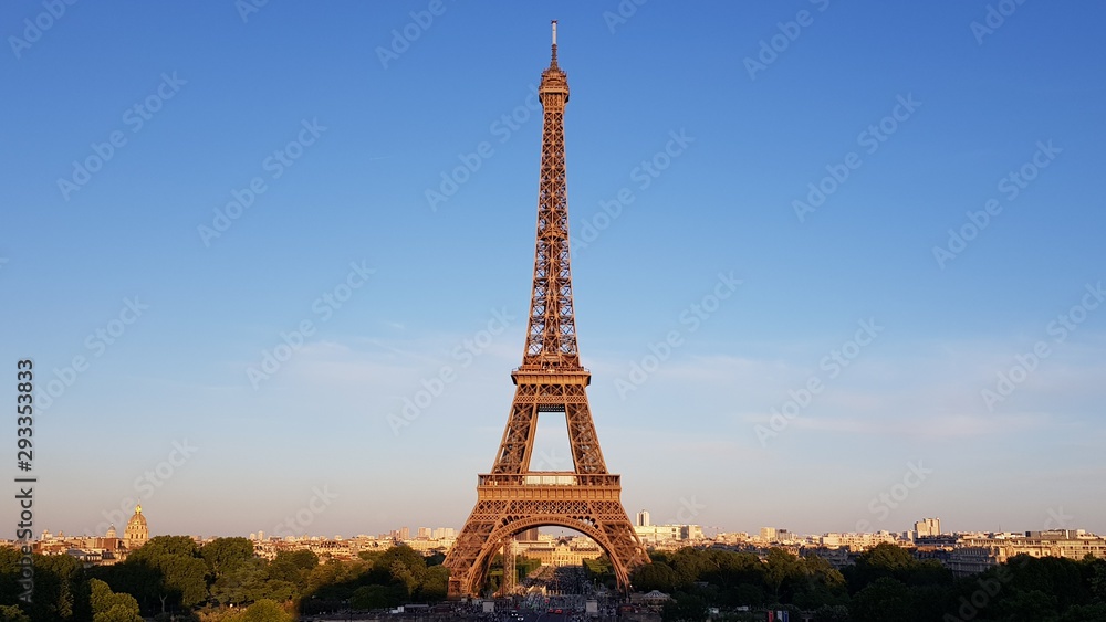 Naklejka premium Eiffel tower near Paris in France