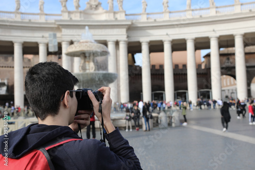 Young photographer in Vatican City © ChiccoDodiFC