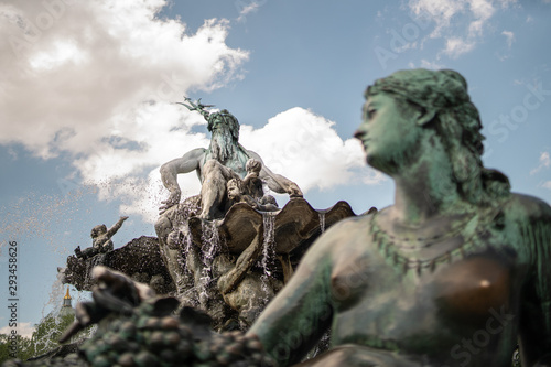 Neptunbrunnen en Berlín, fuente de Neptuno © Sergio
