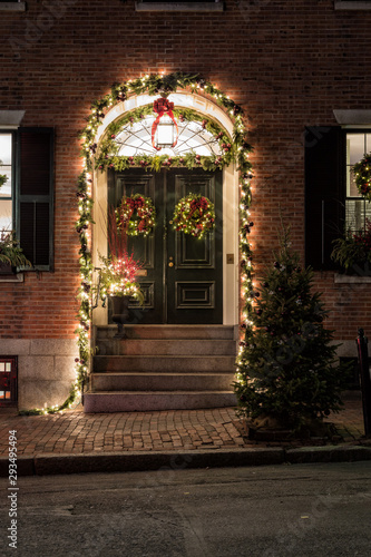 Christmas Decoration on the Door © letfluis