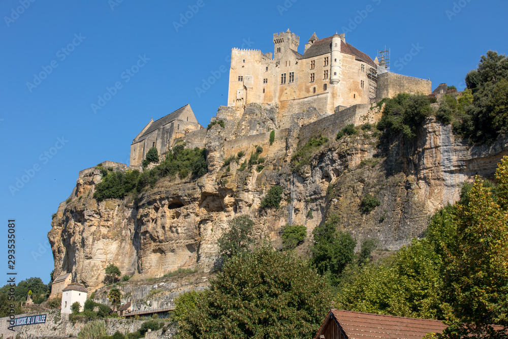 the medieval Chateau de Beynac rising on a limestone cliff above the Dordogne River. France, Dordogne department, Beynac-et-Cazenac