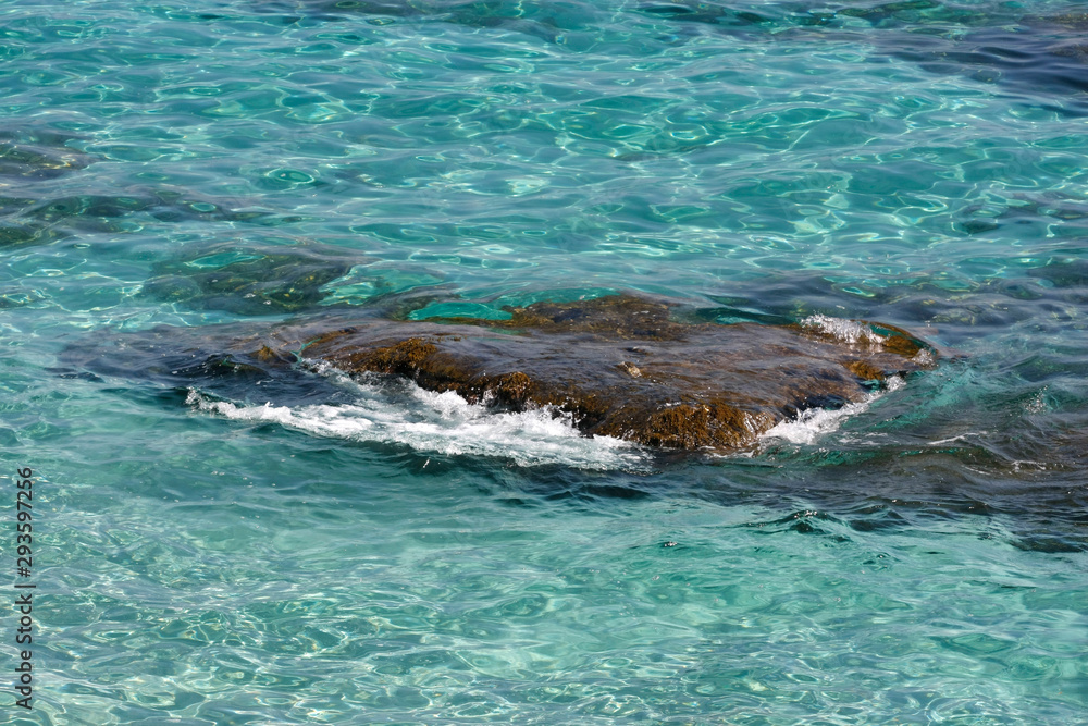 Fototapeta premium Strand und Felsenküste auf Mallorca