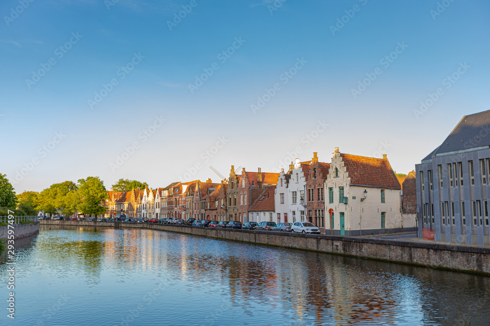 Fototapeta premium Romantic houses along the river canal in the old city of Europe