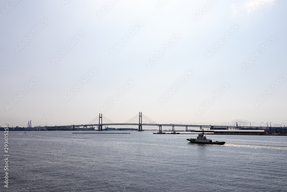 大桟橋からみる横浜ベイブリッジ